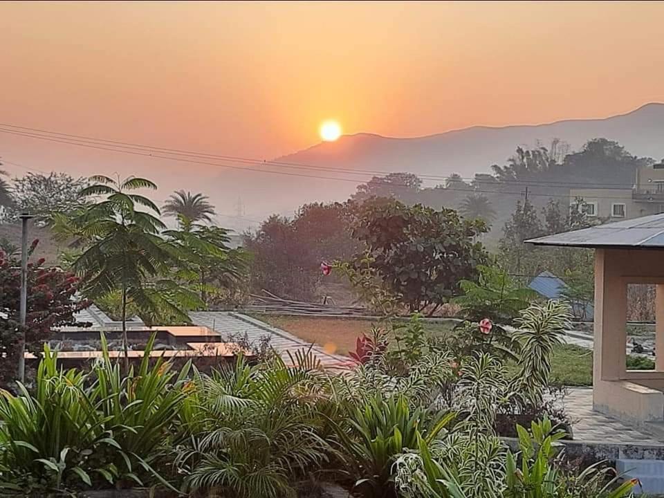 Royal Meadows - Igatpuri Bungalow B Extérieur photo